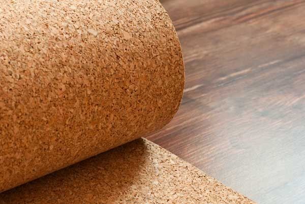 Sous-couche en liège pour panneaux ? Découvrez comment insonoriser n'importe quelle pièce